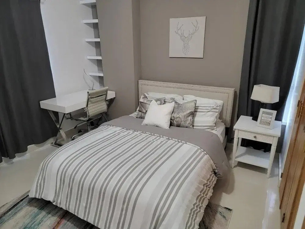 Upscale 3 Br Apartment For Family Or Friends Stay
