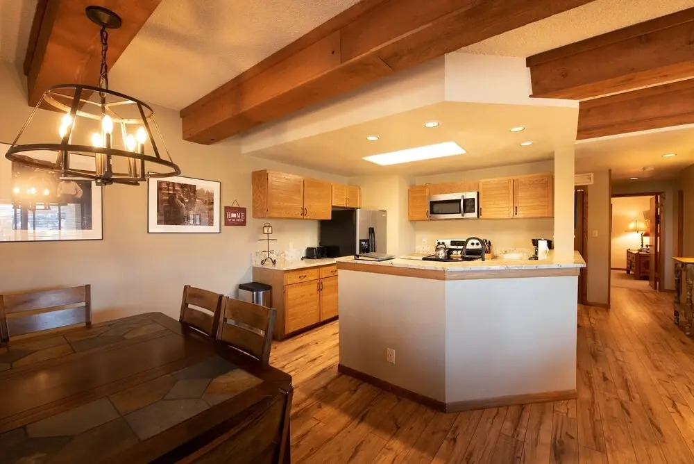 Plaza 4PK PZ136 - 2 Br Condo