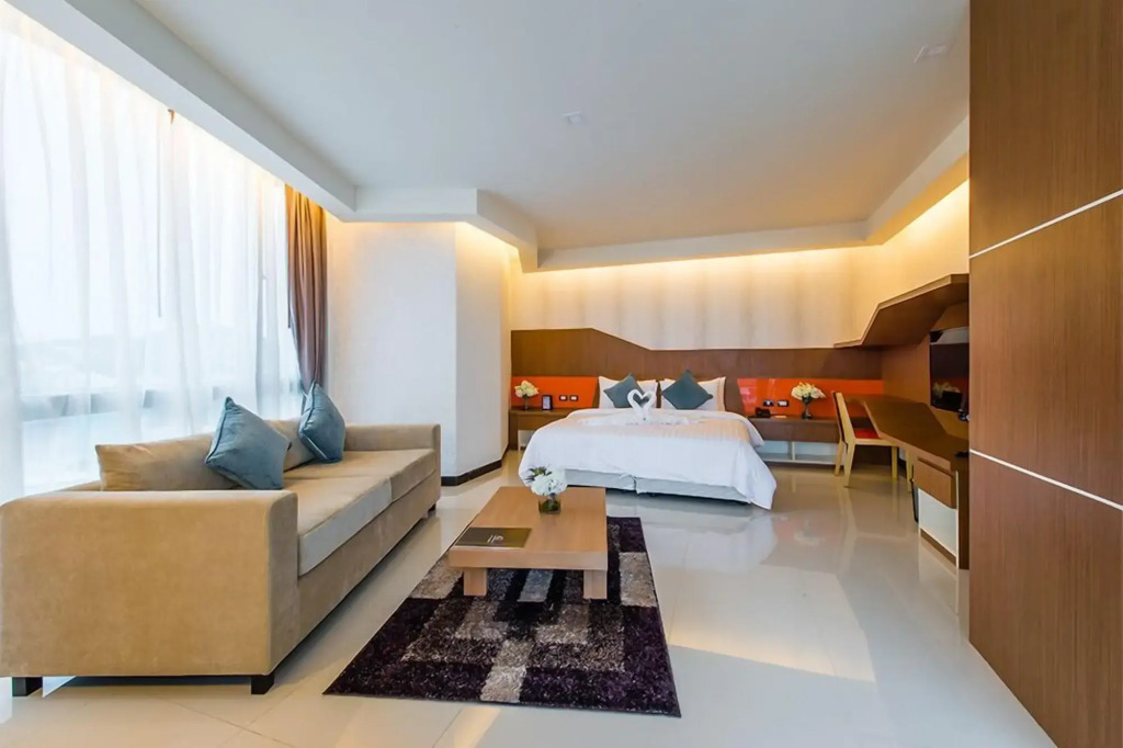 42C The Chic Hotel