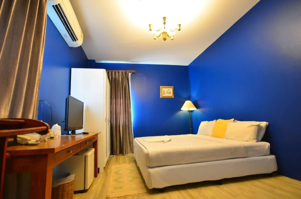 Baan Rajdamnern Huahin