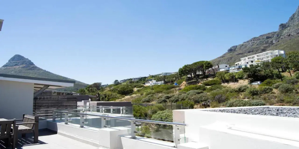 The Crystal Luxury Serviced Apartments