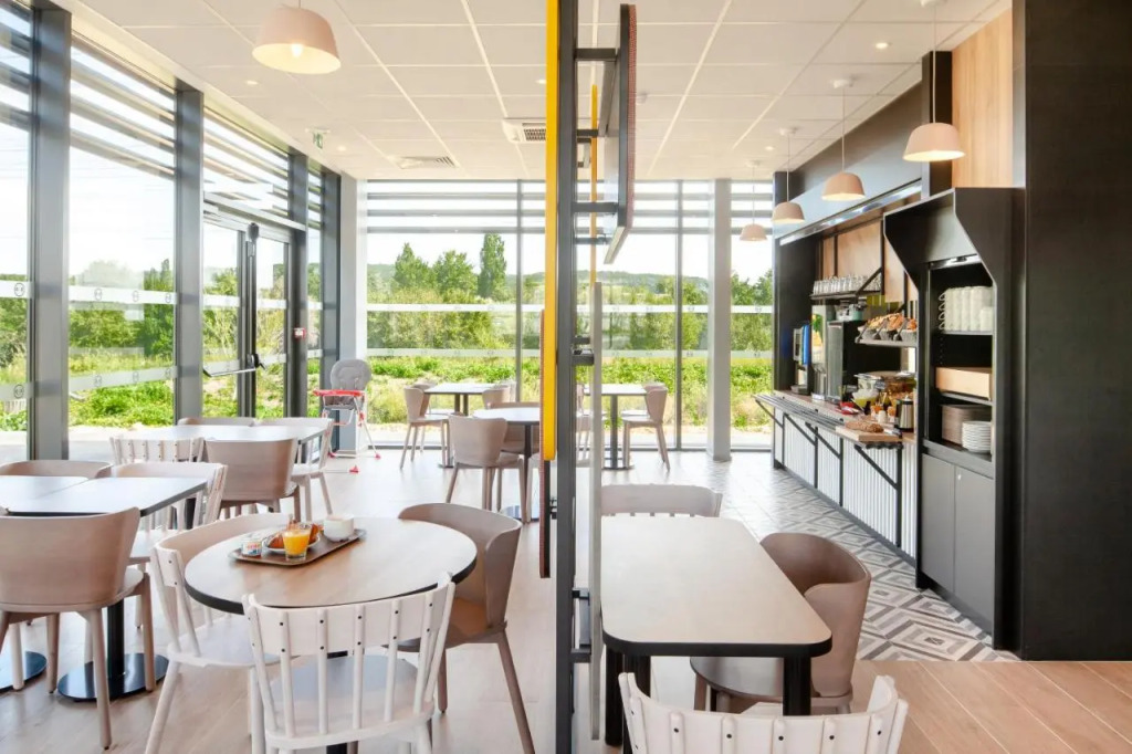 B&B HOTEL Igny Palaiseau