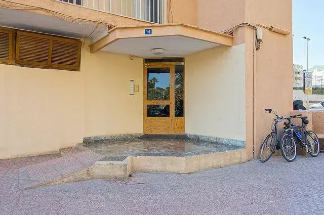 Apartment near the beach, with mountain views, in Calpe