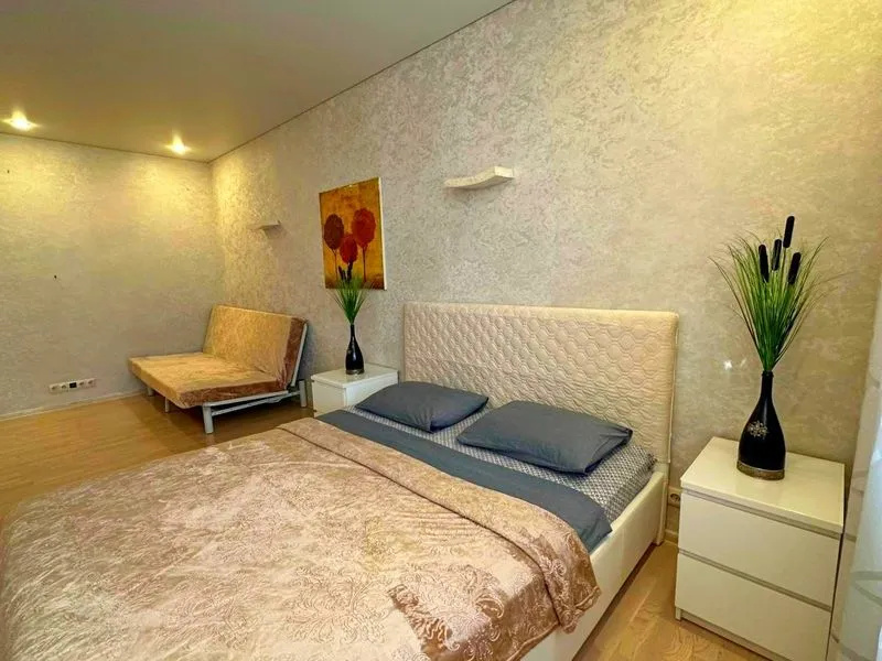 Apartments Live Here, district Entuziastov, bld.1