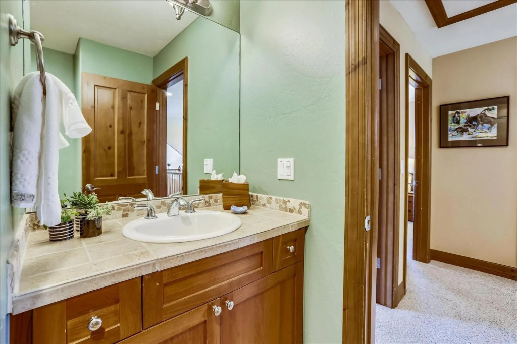 Highland Greens Comfort 3 Bedroom Townhouse by Redawning