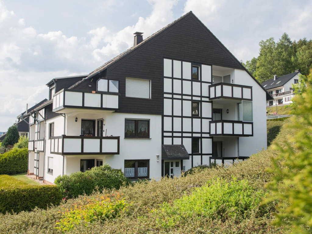 Cosy, fully furnished and modern flat at the edge of the forest