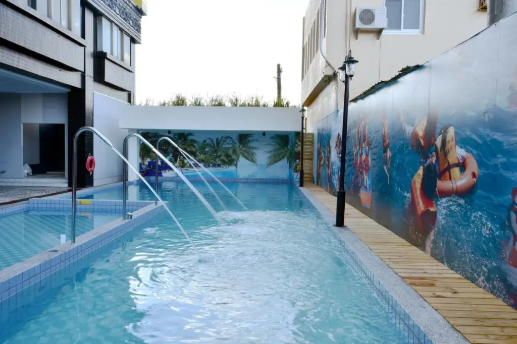Luxury Hotel