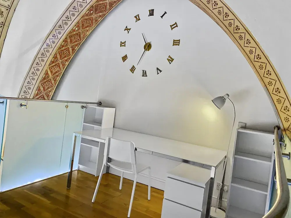 Rare 1-bed Church Converted Apartment in London