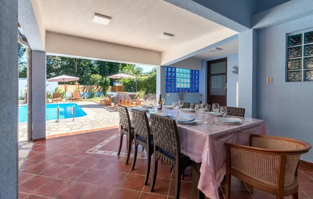 Beautiful Home in Marcana With Wifi and 4 Bedrooms
