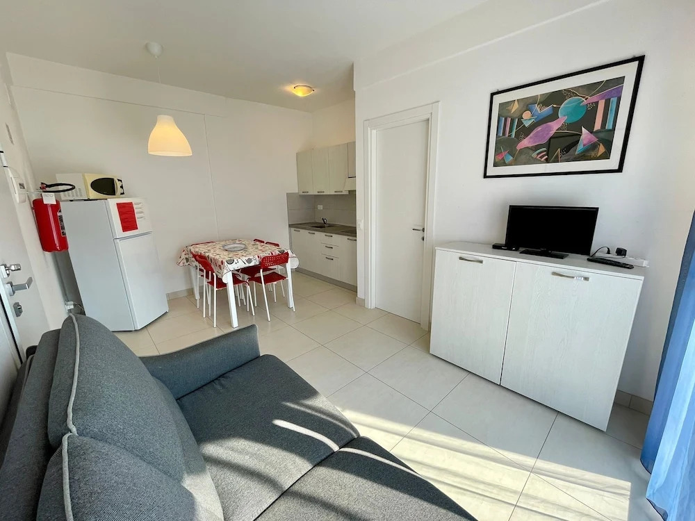Flat With Garden Near the Beach