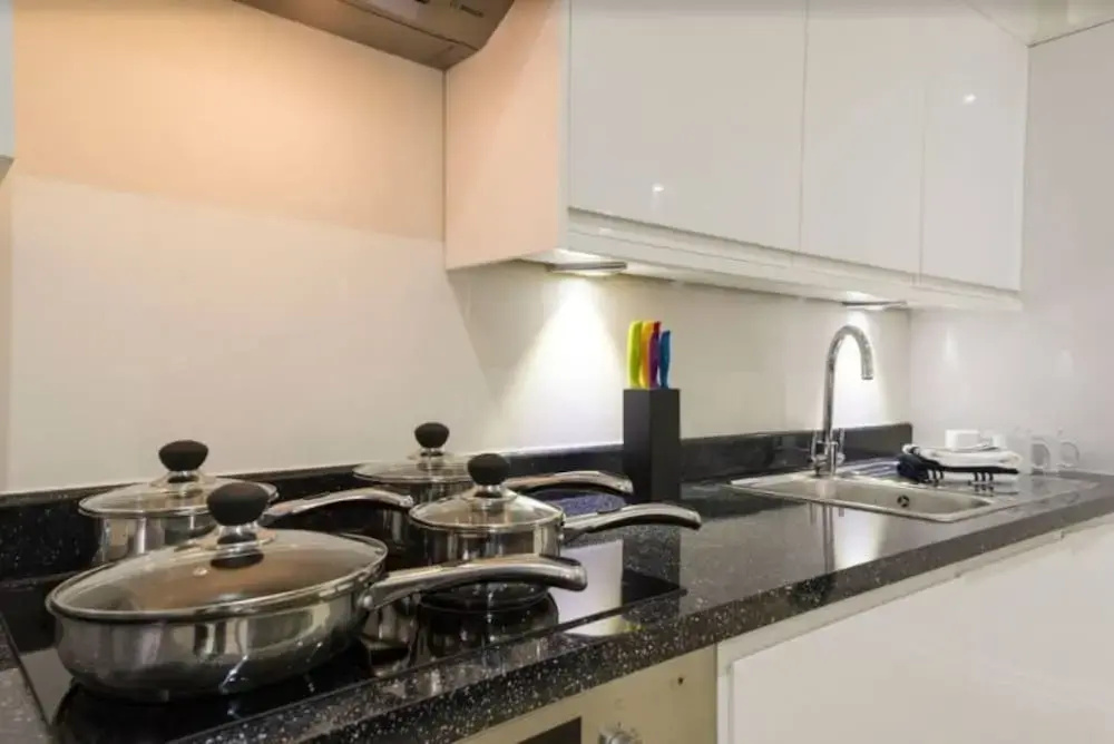 Modern 1 Bed close to Kensington High Street