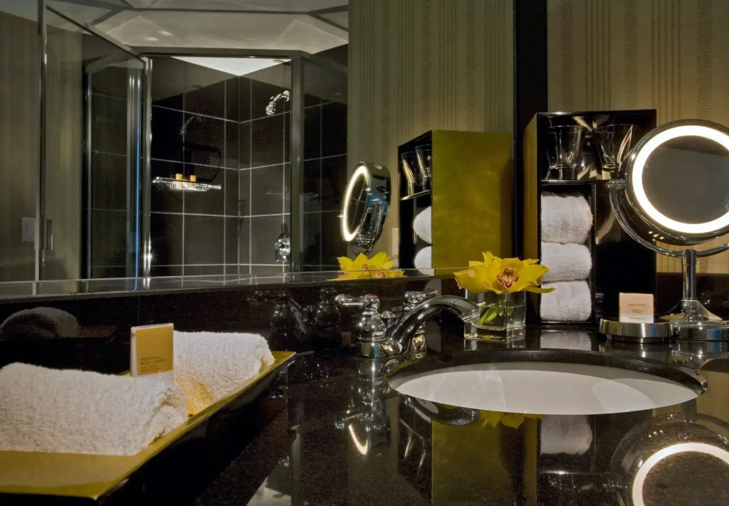 Grand Hyatt DFW - Connected to the airport