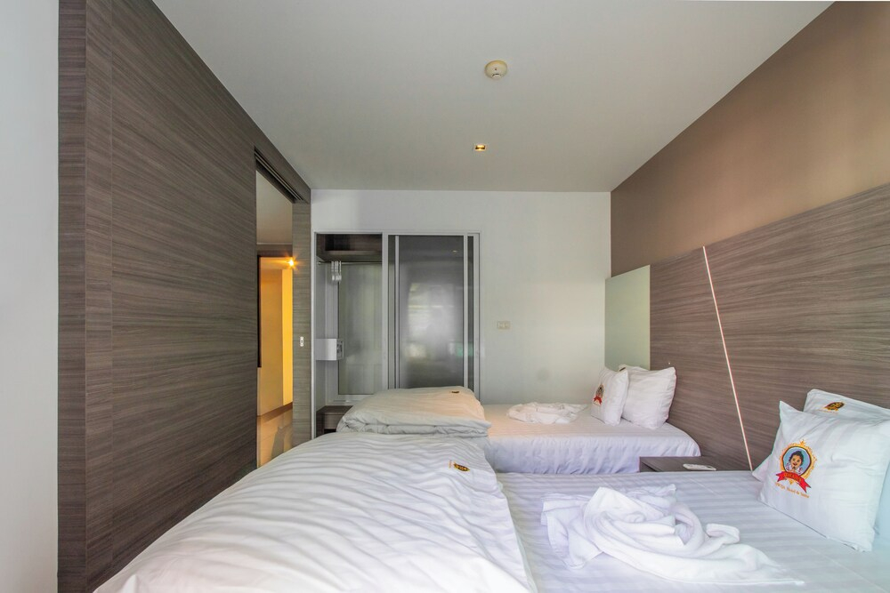 Dwija Hotel & Suite