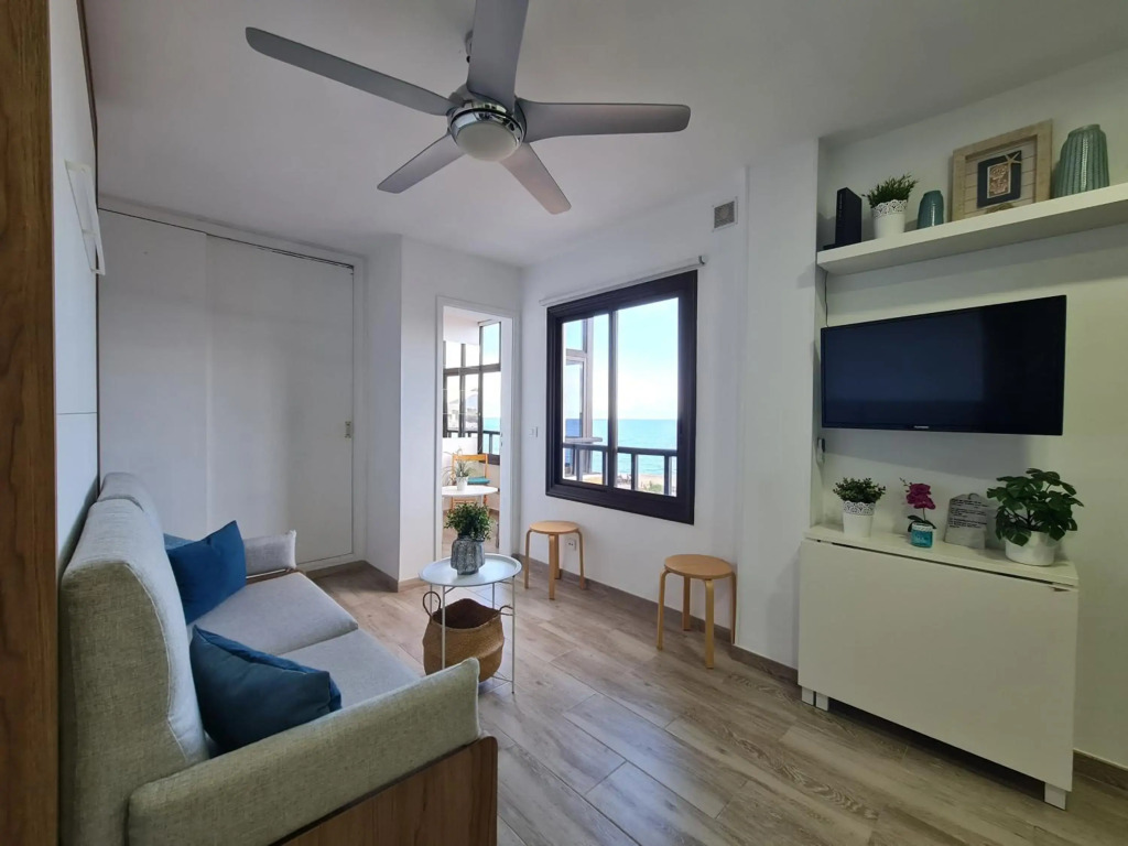 Acogedor estudio en Candelaria en primera línea de mar