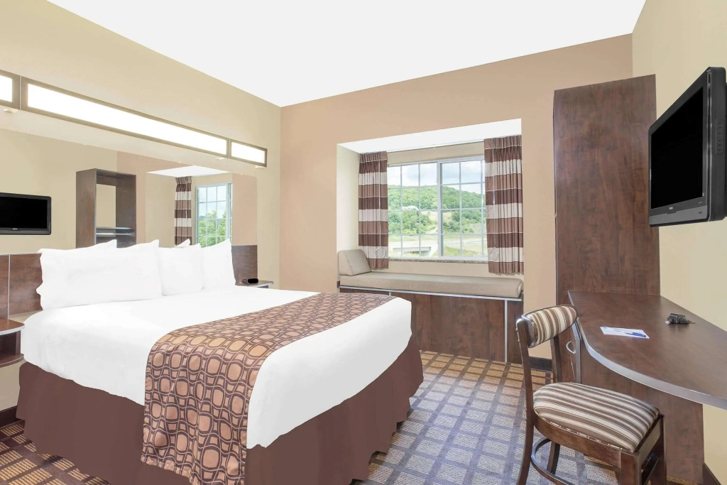 Microtel Inn & Suites by Wyndham Mansfield