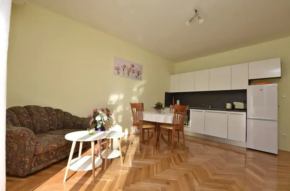 Apartments and Room Alen