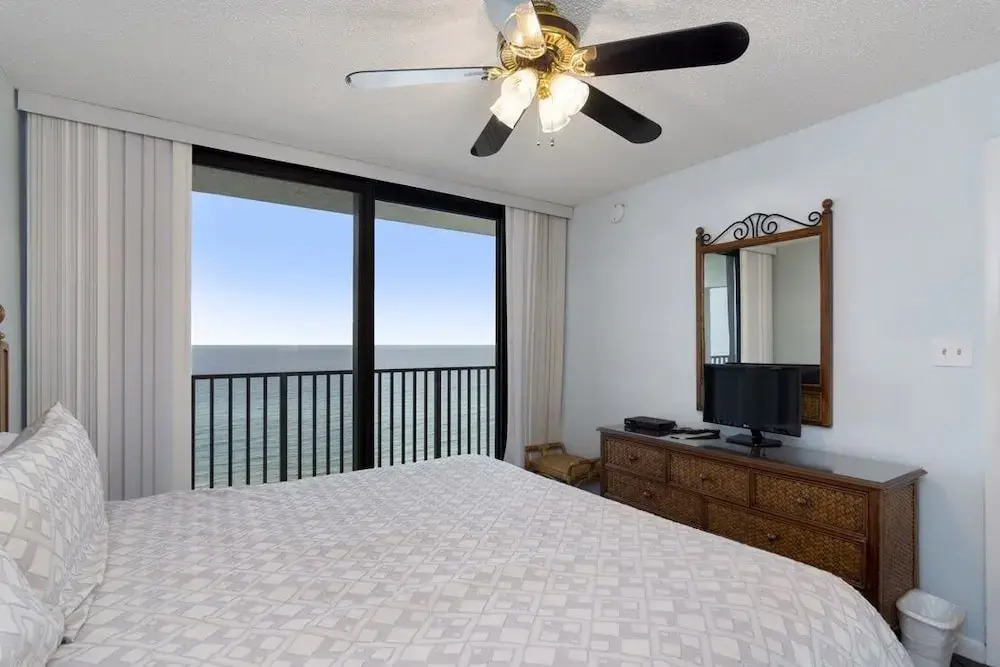 One Seagrove Place Unit 1005 2 Bedroom Condo by Redawning