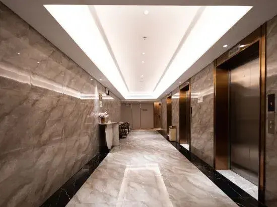 Rezen Longuu Hotel - Universiade Center Longgang Shenzhen