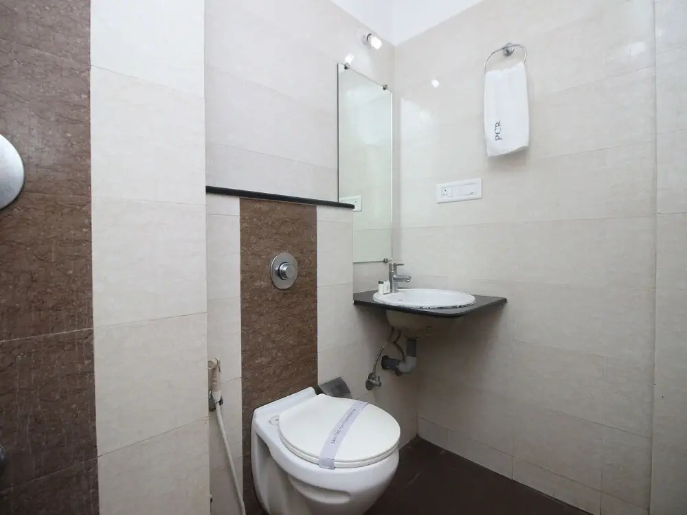 OYO 9617 Hotel PC Residency