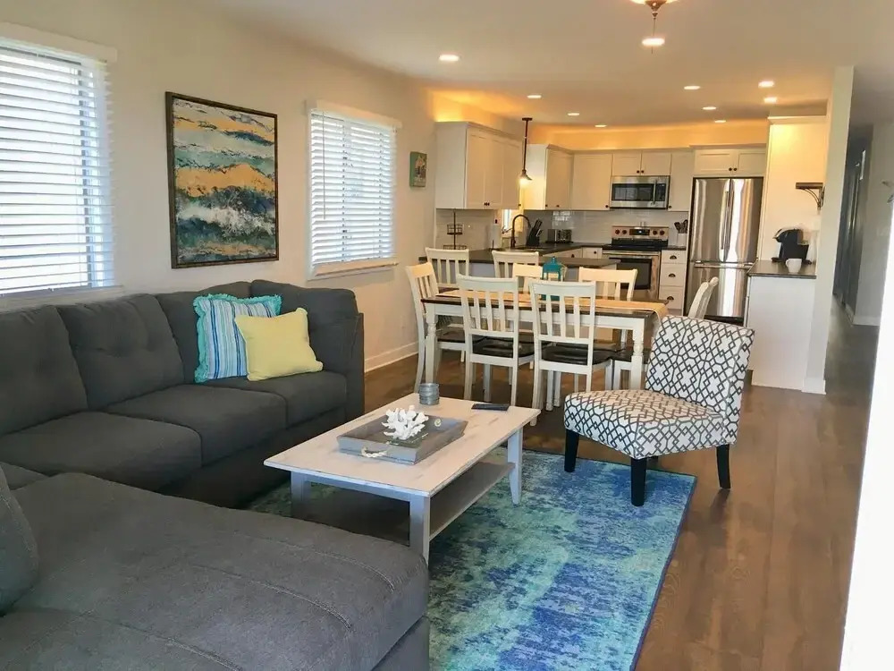 Bayard Avenue 2202a