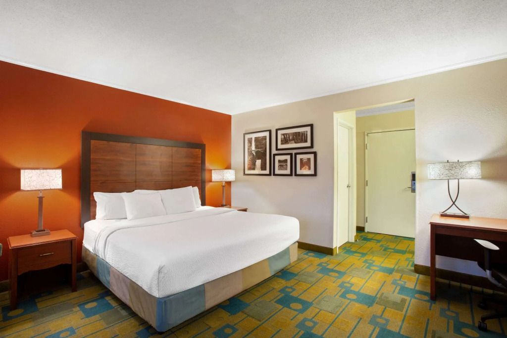 La Quinta Inn by Wyndham Auburn Worcester