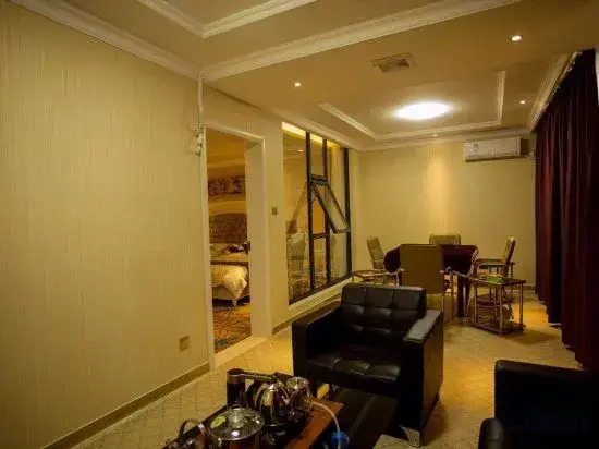 Jinweili Royal Hotel