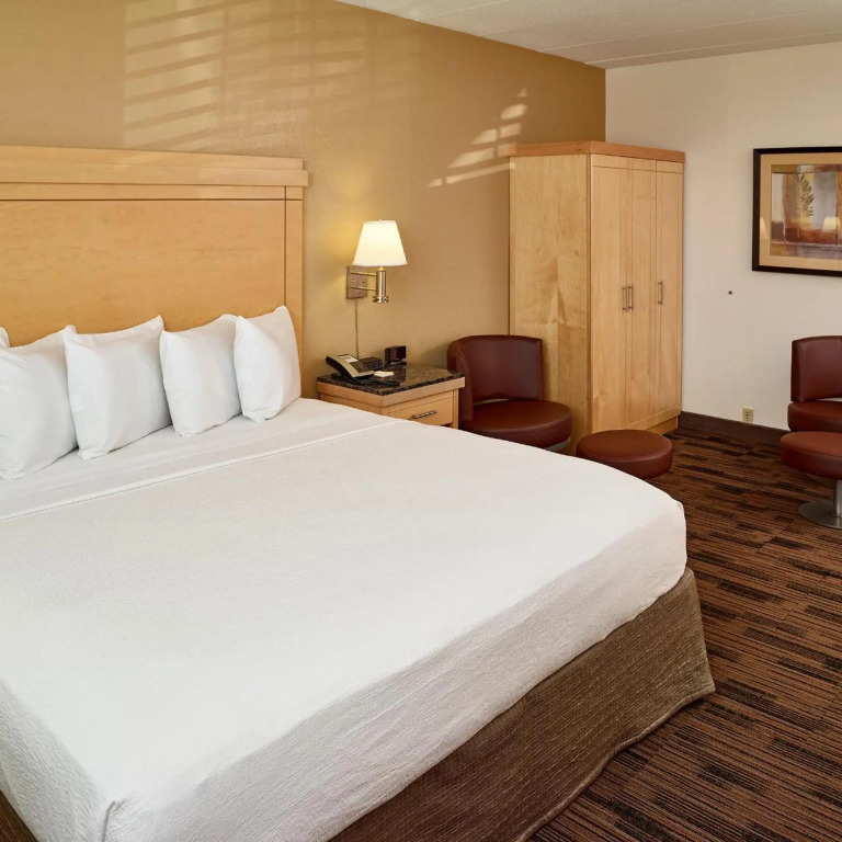 LivINN Hotel St. Paul – I-94 – East 3M Area