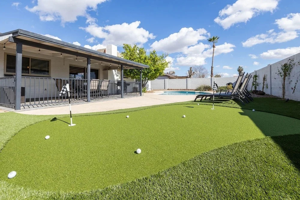 Open Floor Mesa Gable Vacation Home with Heated Pool by Redawning