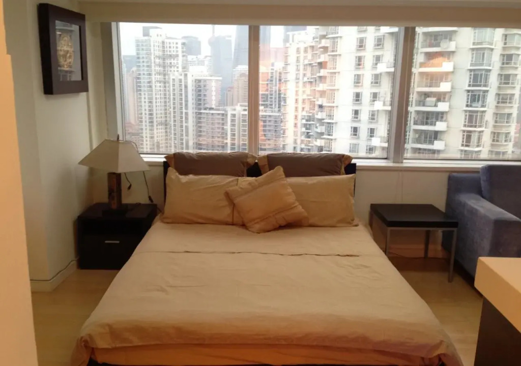 Aquaspace tomson Serviced Appartment