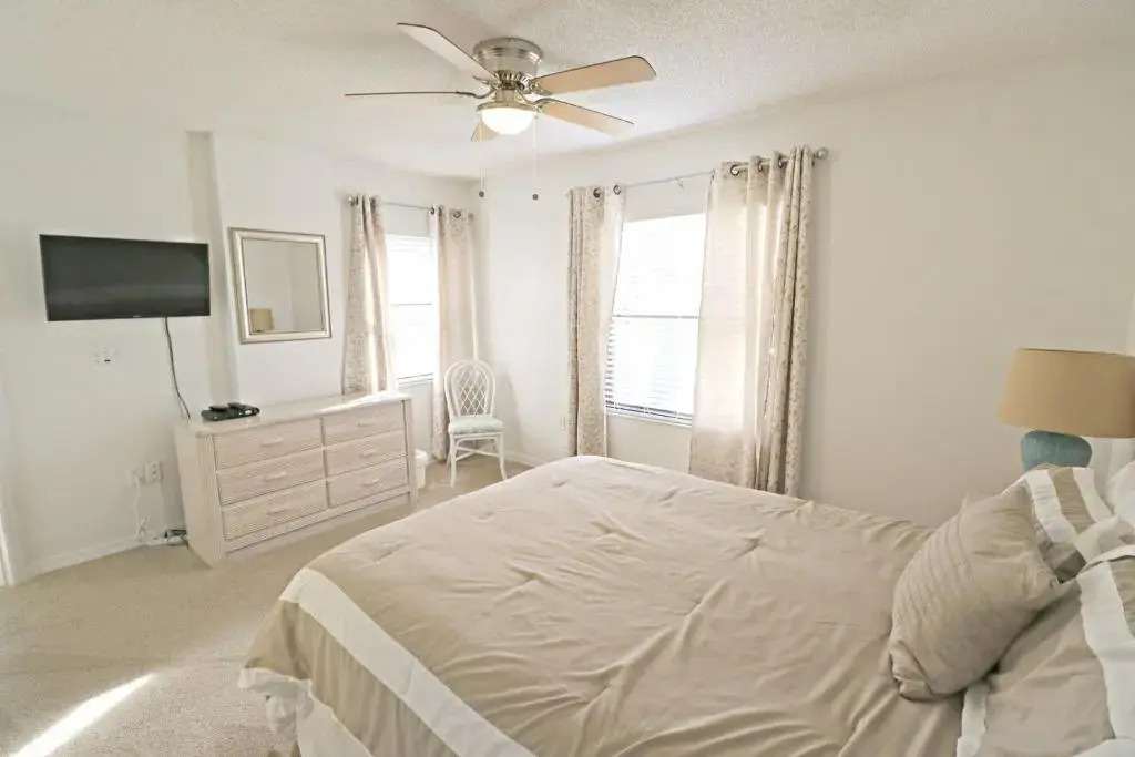 Ocean Village Club F22