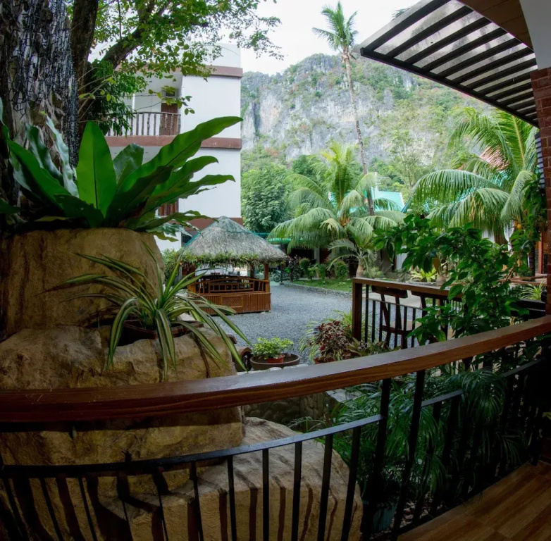 Jurias Garden Hotel