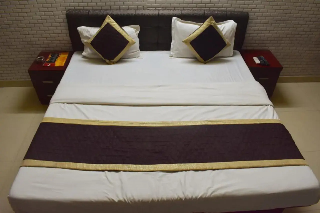 Hotel 7