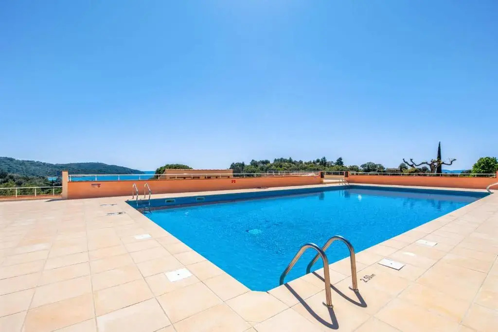 Nice flat at 8 min walk from the beach in La Croix-Valmer - Welkeys
