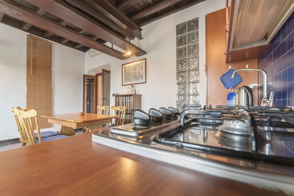 Colosseo Modern Apartment