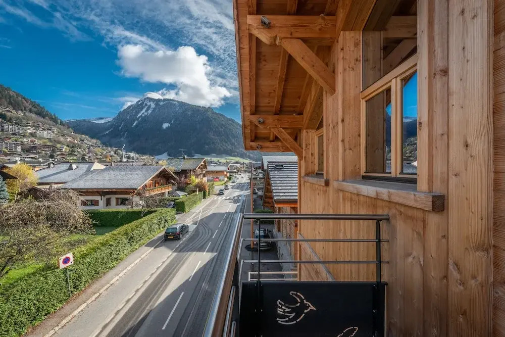 Les Hirondelles Apartments Morzine By Emerald Stay