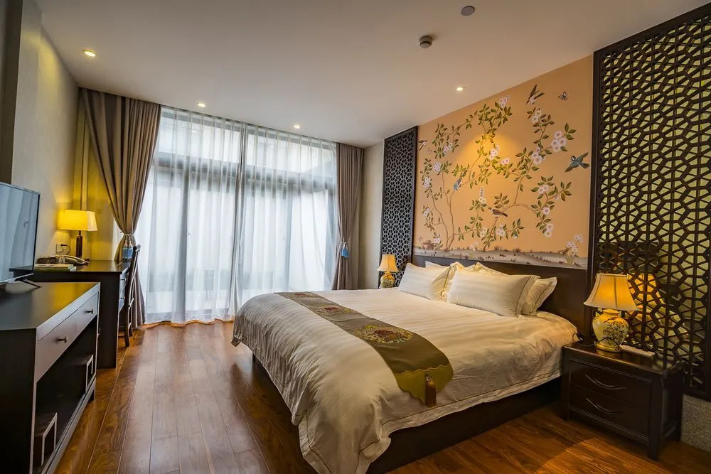Graceland Garden Court Hotel