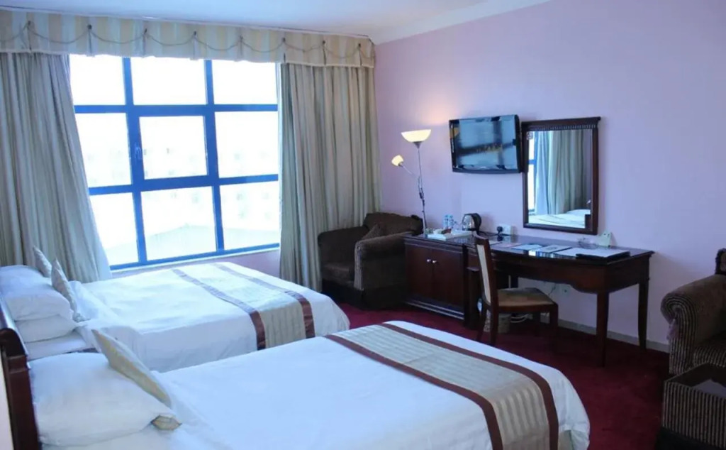 Tafwij Plaza Hotel