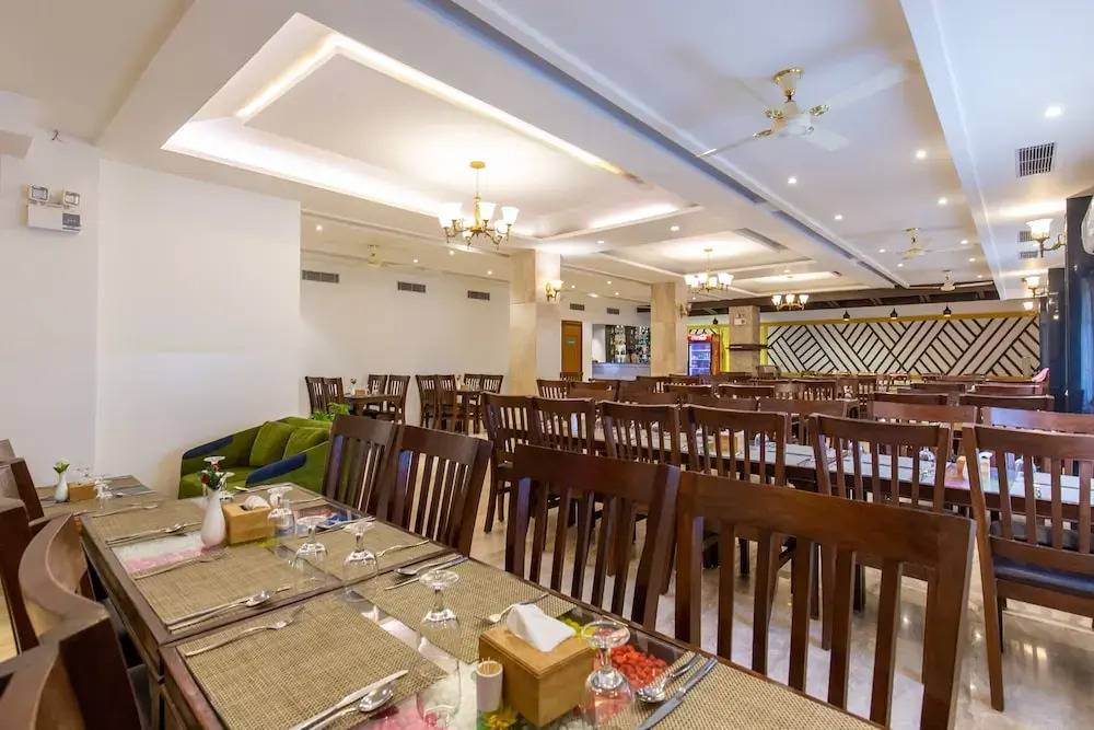 Mourya Hotel
