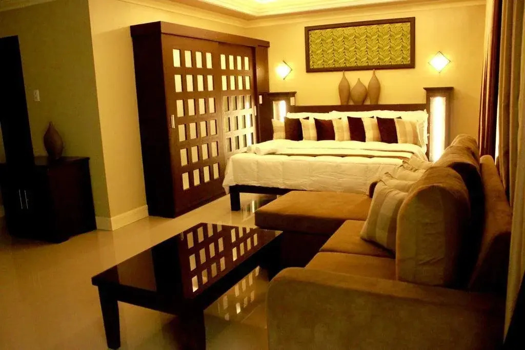 Villa Esmeralda Bryans Resort Hotel and Restaurant