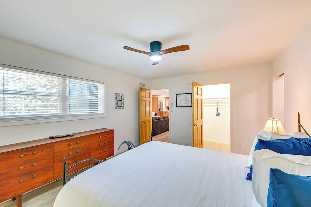 Coastal Comfort: Rehoboth Beach Getaway w/ Porch!