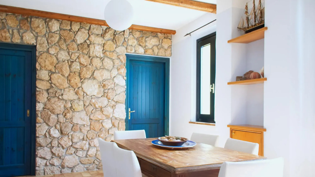 Welcomely - Sardinian Stone House