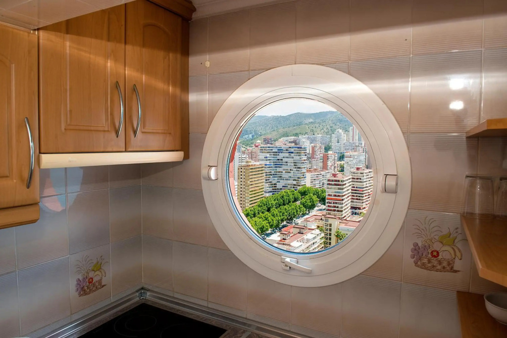 Las Damas Premium 23F Beach Front - Pool & Parking