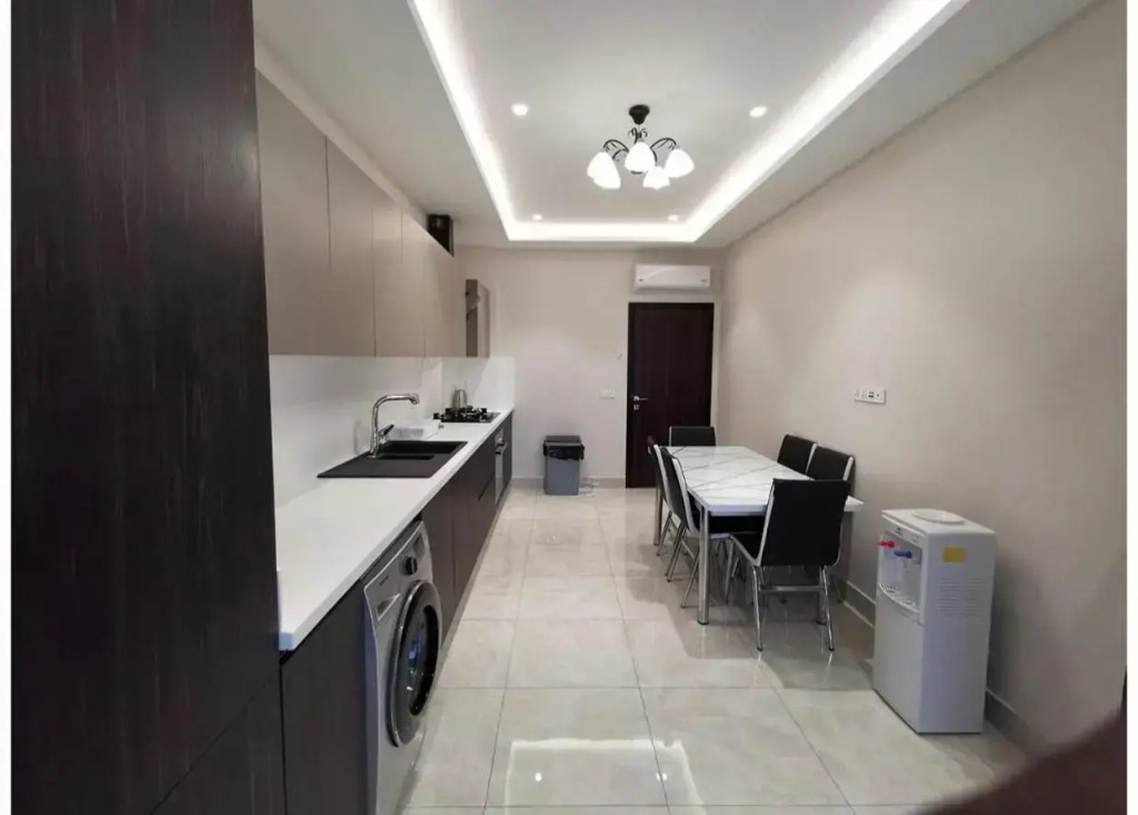 Incredible 3 Bedroom Apartment Space Available