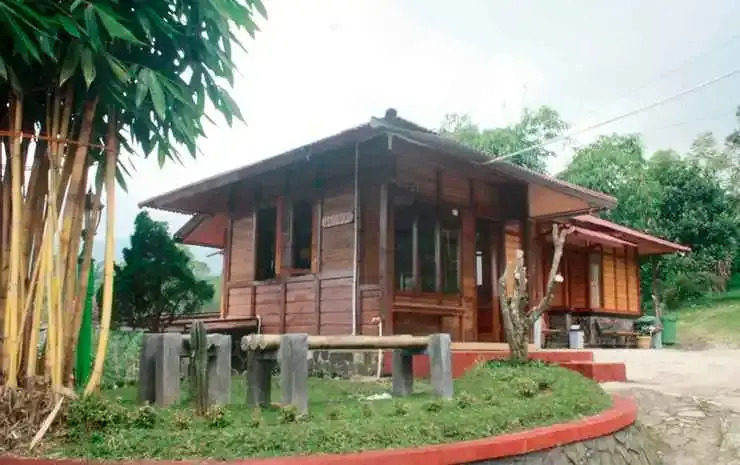 Triangle Marindu Ciater