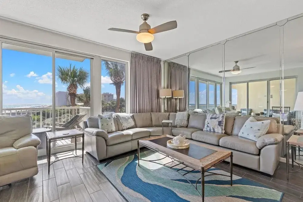 Crescent at Miramar-Gulf Front Luxury Condo-Free Beach Chairs