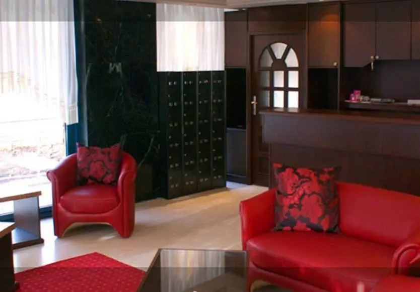 Queen Ra Hotel