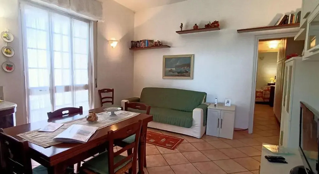 Beach 2 Bedrooms Apartment With Balconies