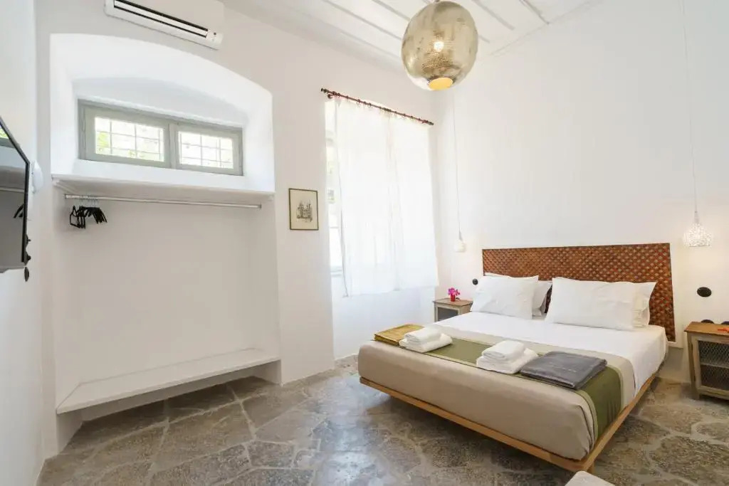 LIVIN HYDRA 1 -Luxury Apartments