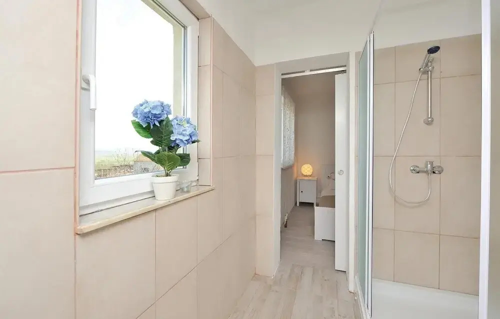 Beautiful Home in Sv Filip i Jakov With Wifi and 4 Bedrooms