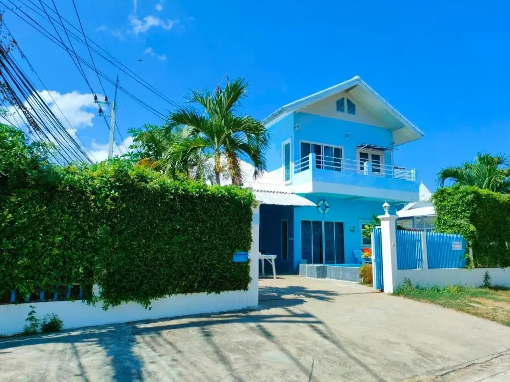 350m to beach pool villa